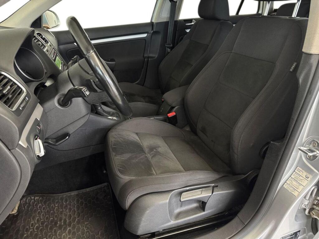 Volkswagen Golf 2013 Harmaa