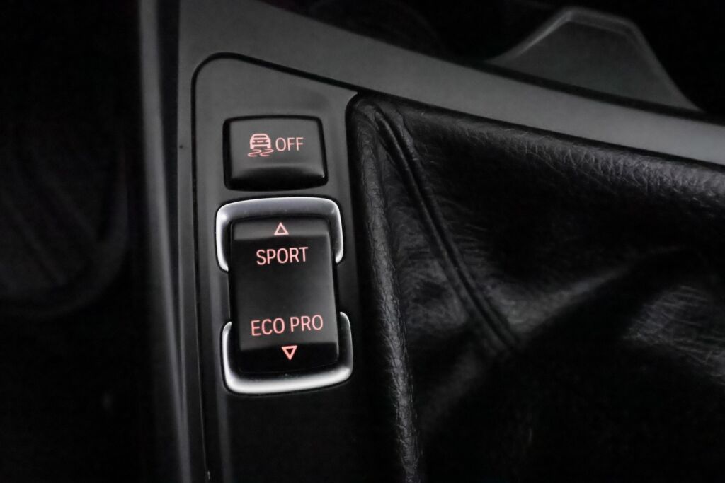 BMW 114 2013 Sininen