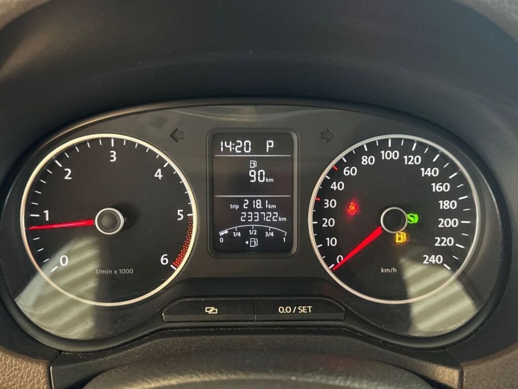 Volkswagen Amarok 2013 Valkoinen