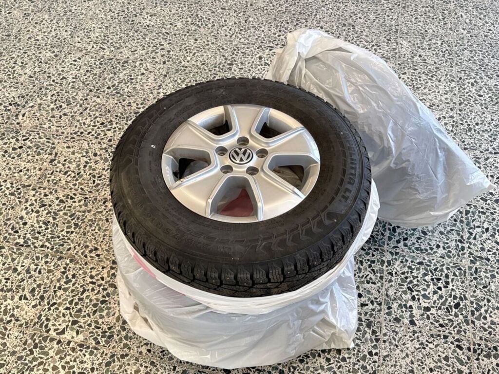 Volkswagen Amarok 2013 Valkoinen