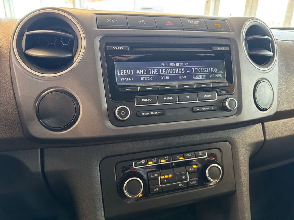 Volkswagen Amarok 2013 Valkoinen