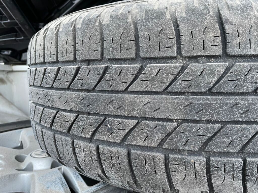 Volkswagen Amarok 2013 Valkoinen