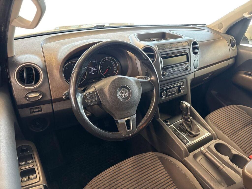 Volkswagen Amarok 2013 Valkoinen
