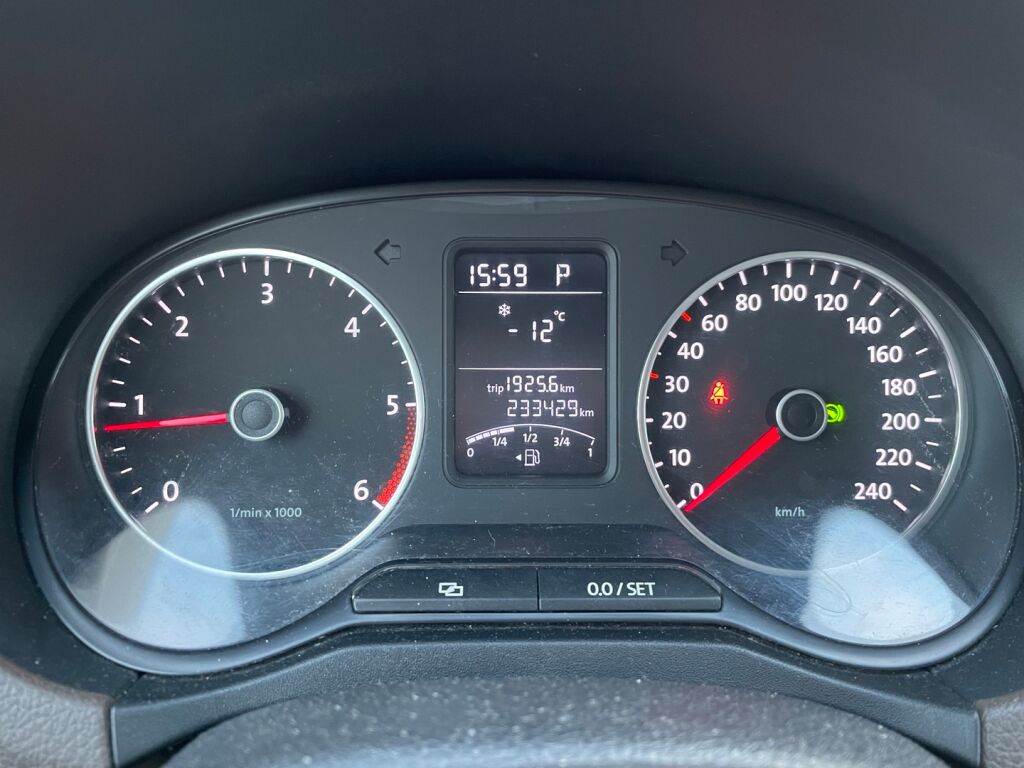 Volkswagen Amarok 2013 Valkoinen