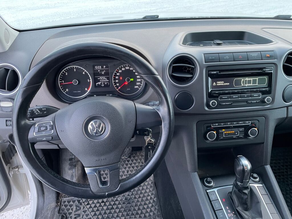 Volkswagen Amarok 2013 Valkoinen