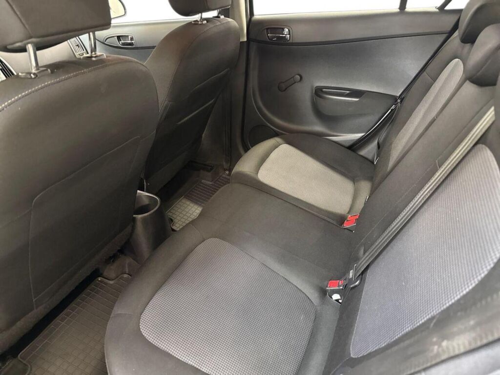 Hyundai i20 2013 Hopea