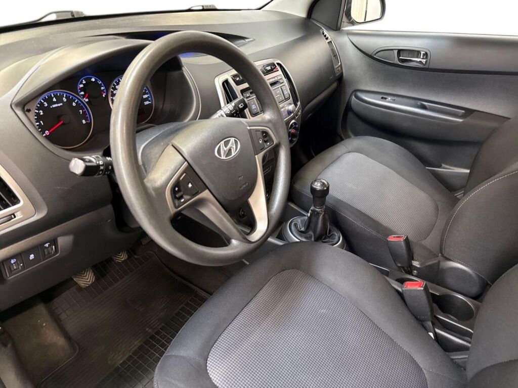 Hyundai i20 2013 Hopea