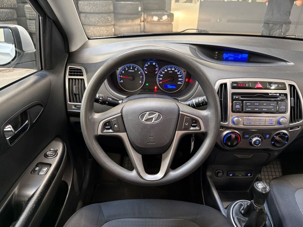 Hyundai i20 2013 Hopea