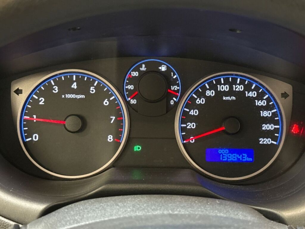 Hyundai i20 2013 Hopea