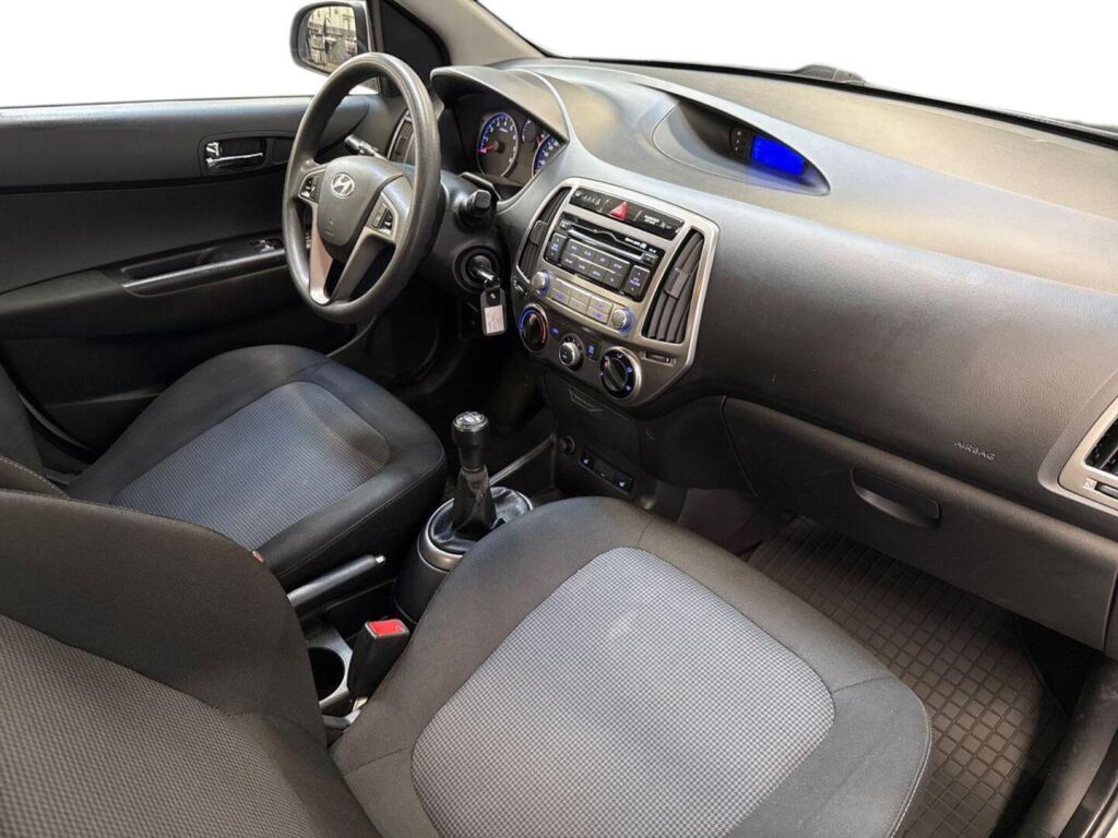 Hyundai i20 2013 Hopea