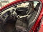 Volvo V60 2013 Punainen