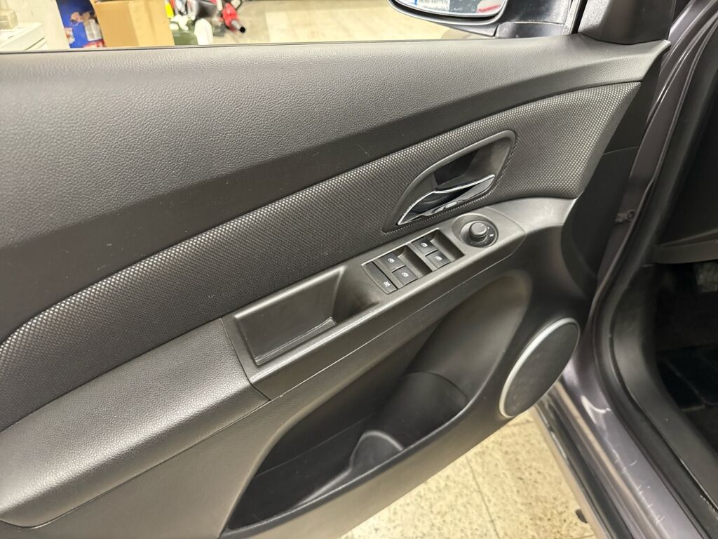 Chevrolet Cruze 2013 Harmaa