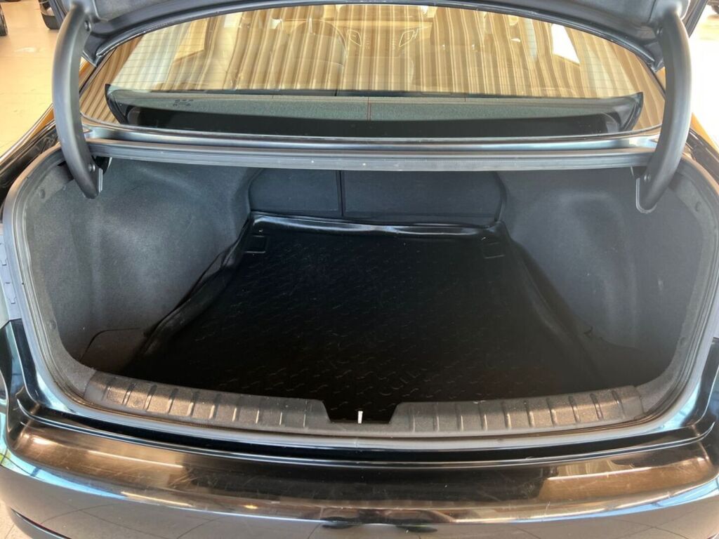 Hyundai i40 2012 Musta