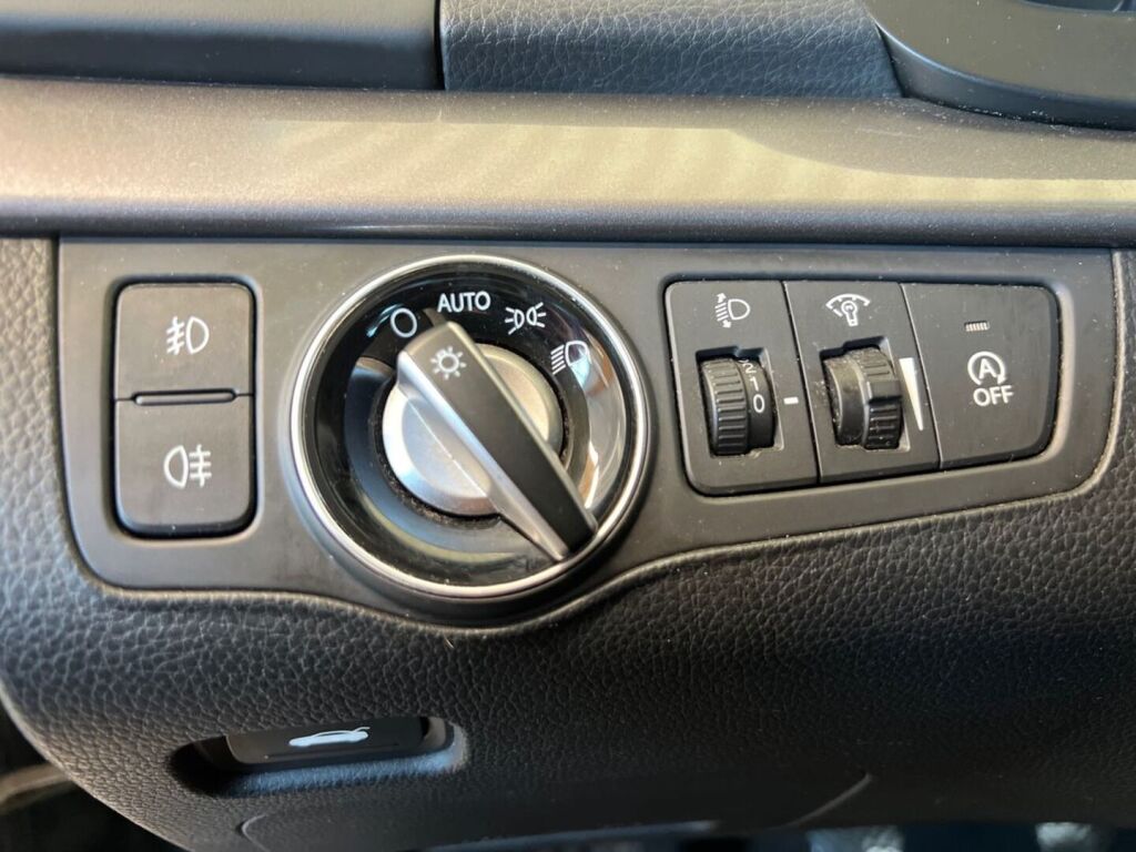 Hyundai i40 2012 Musta