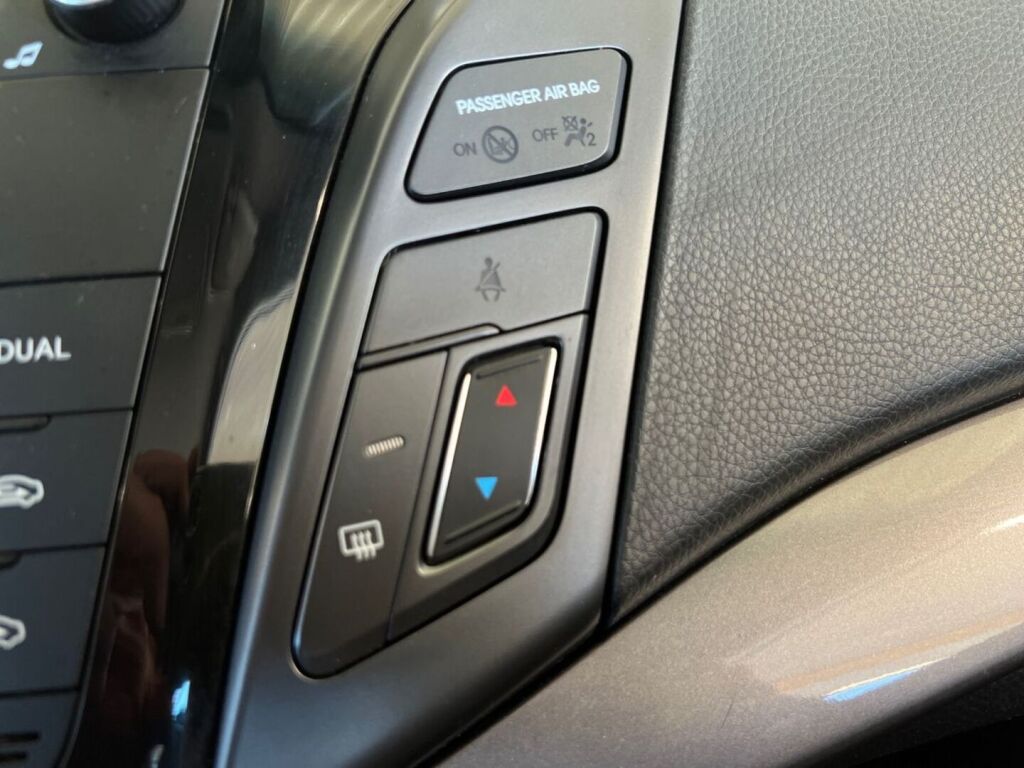 Hyundai i40 2012 Musta