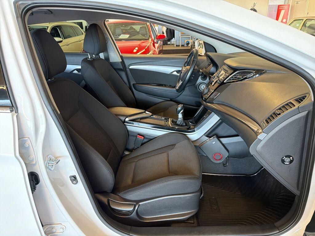 Hyundai i40 2012 Valkoinen