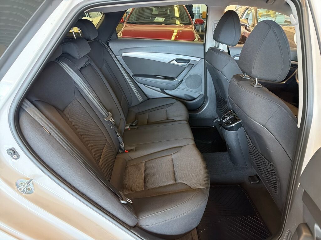 Hyundai i40 2012 Valkoinen