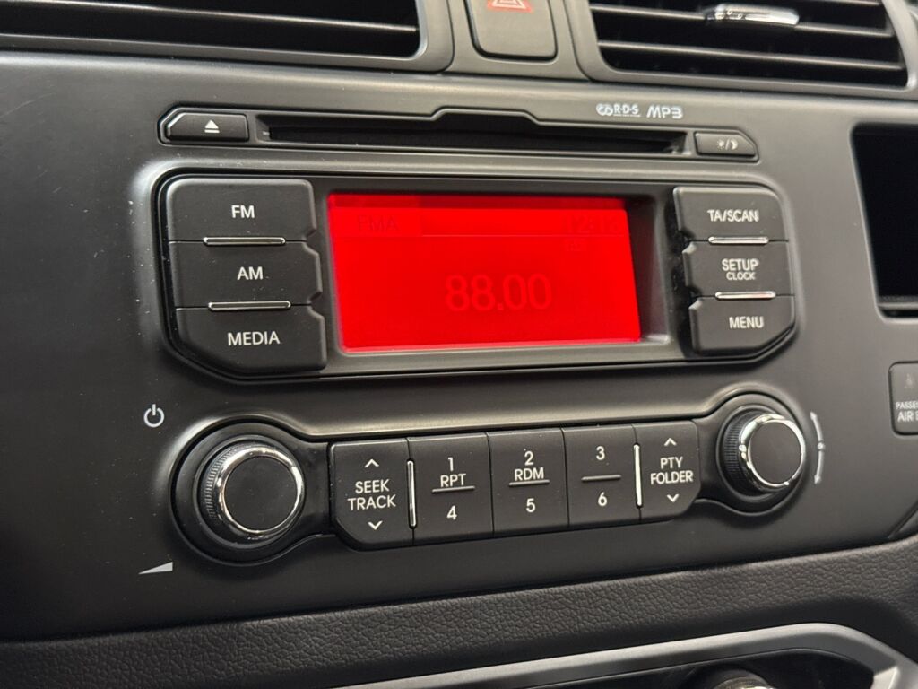 Kia Rio 2013 Harmaa