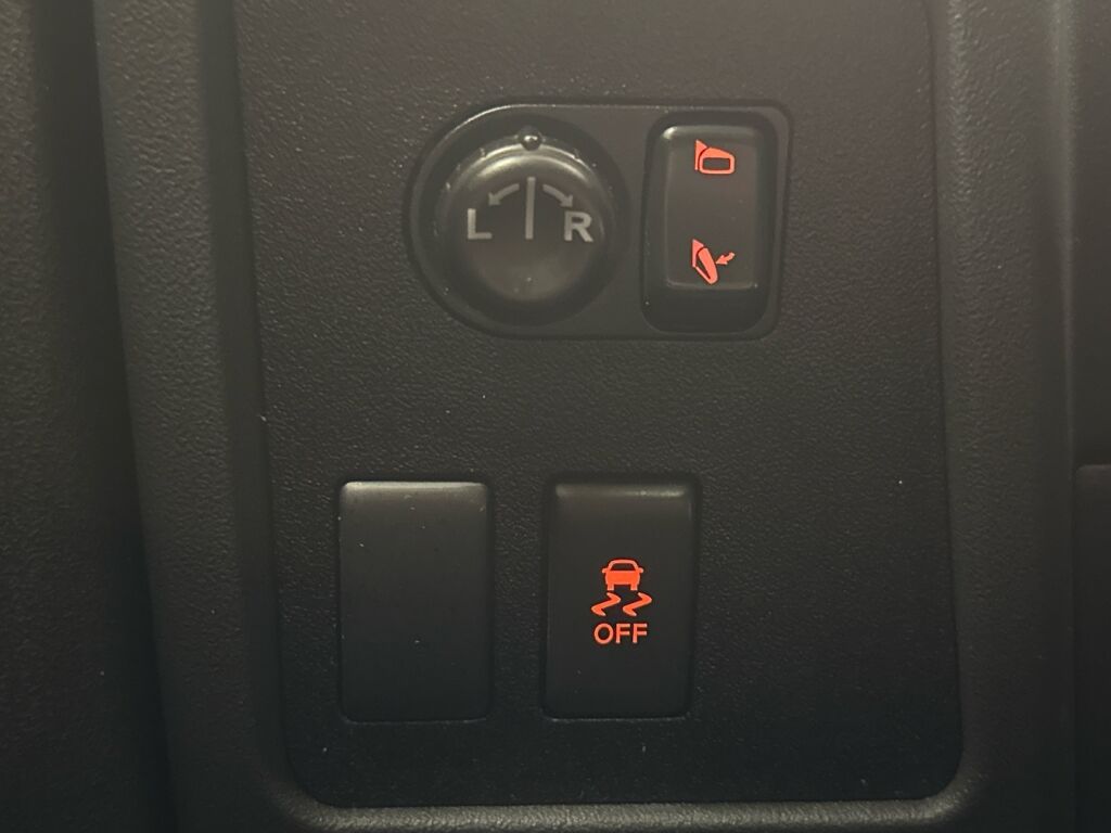 Nissan Qashqai 2013 Punainen