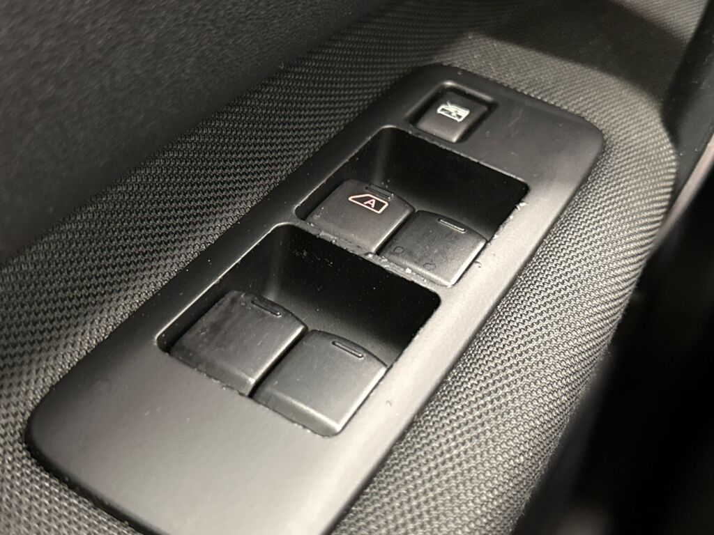 Nissan Qashqai 2013 Punainen