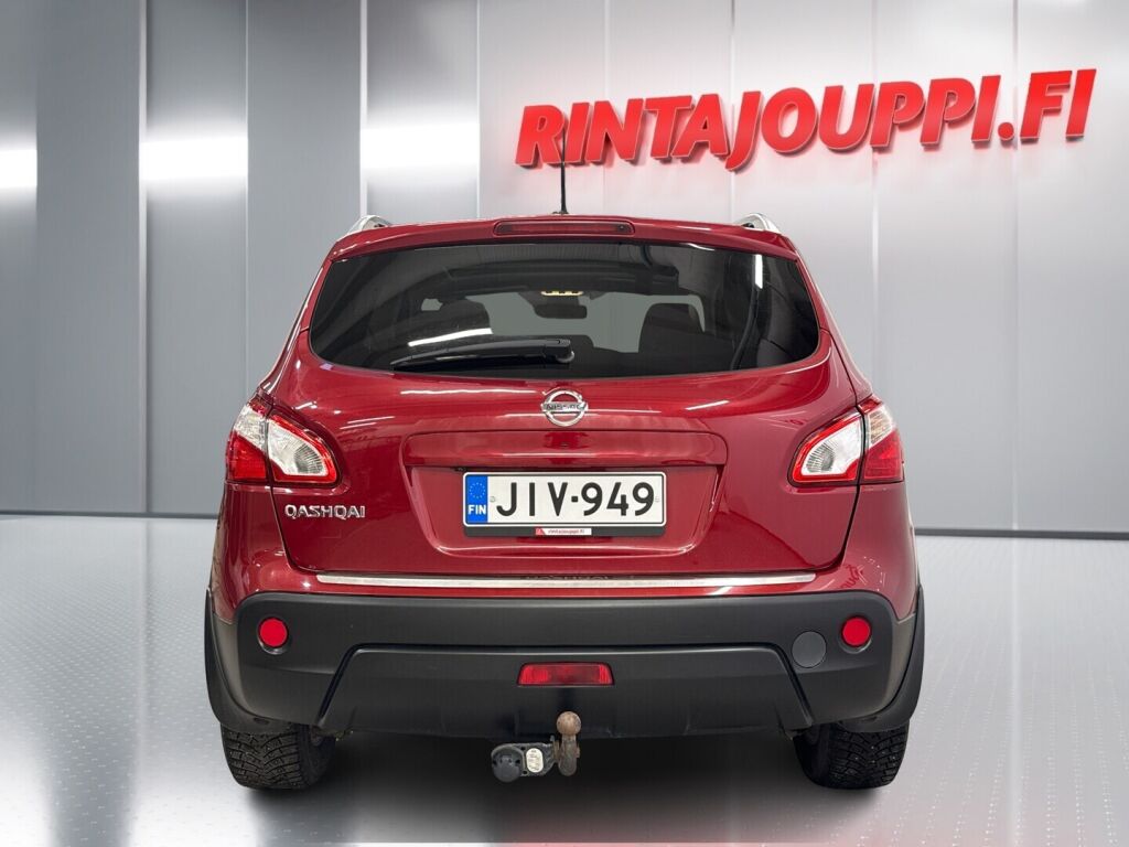 Nissan Qashqai 2013 Punainen