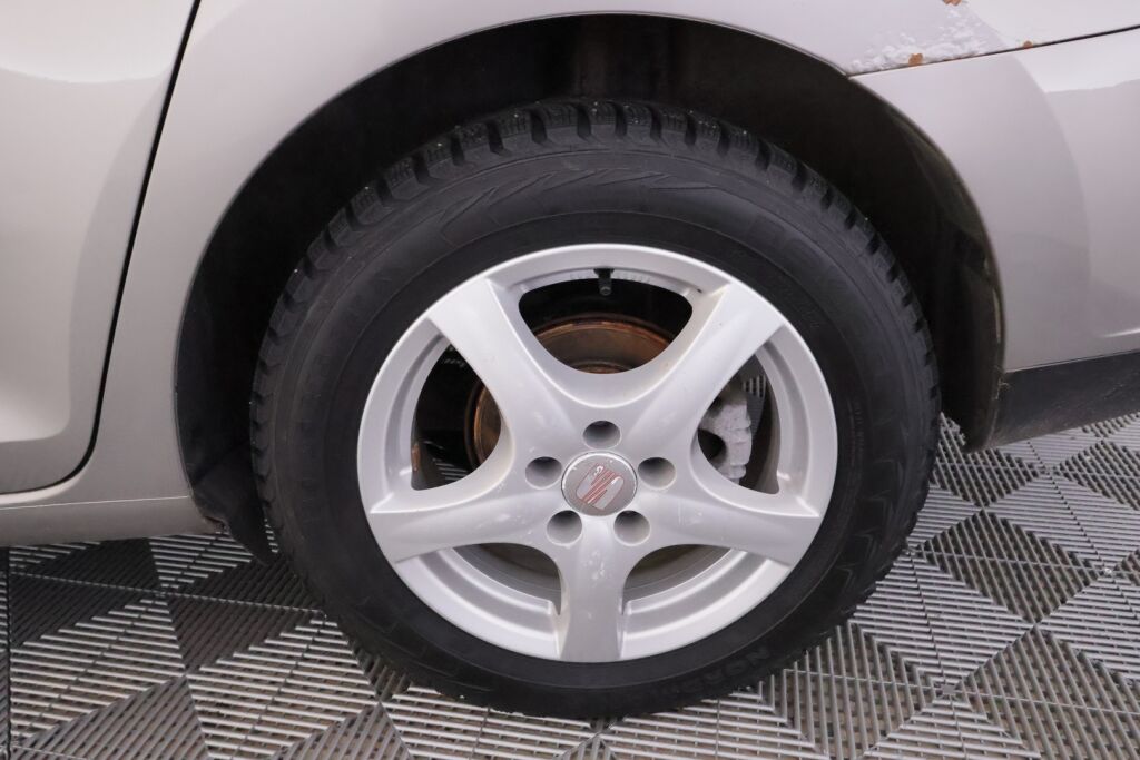 Seat Toledo 2013 Ruskea (beige)