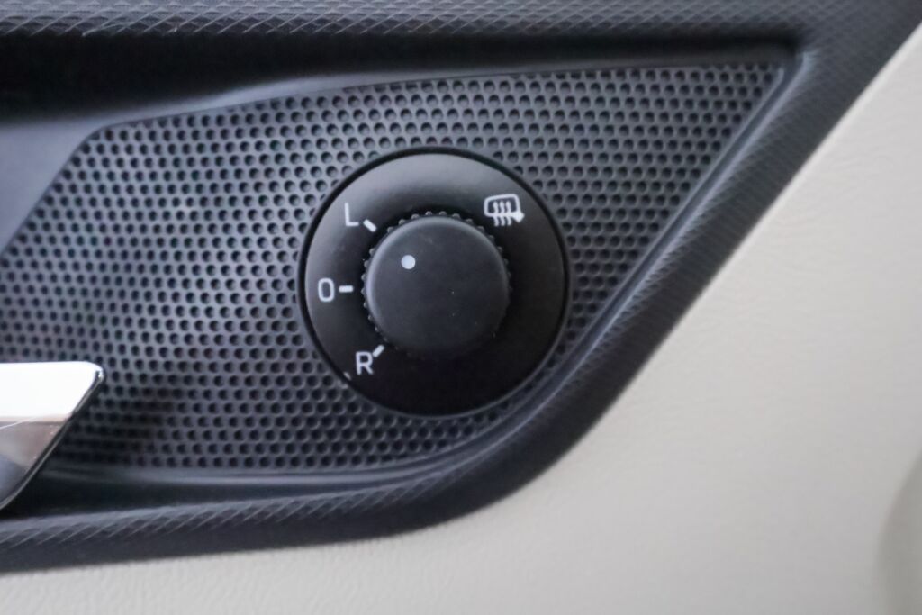 Seat Toledo 2013 Ruskea (beige)