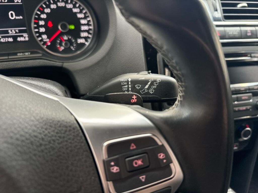 Volkswagen Polo 2013 Valkoinen