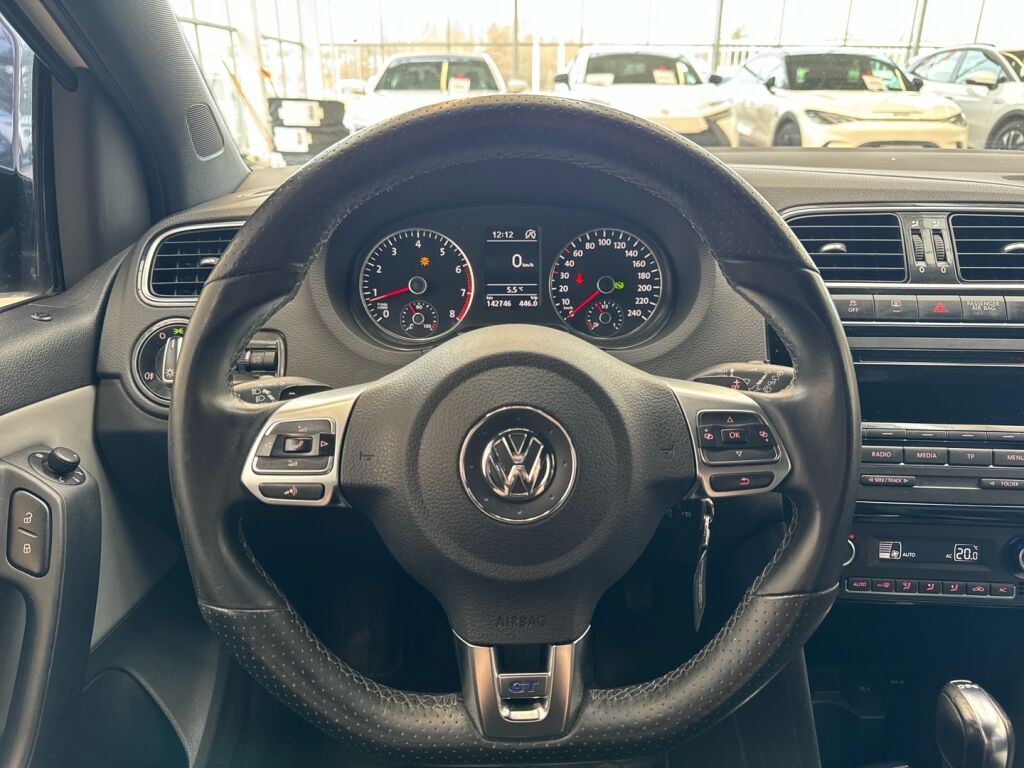 Volkswagen Polo 2013 Valkoinen