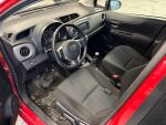 Toyota Yaris 2013 Punainen