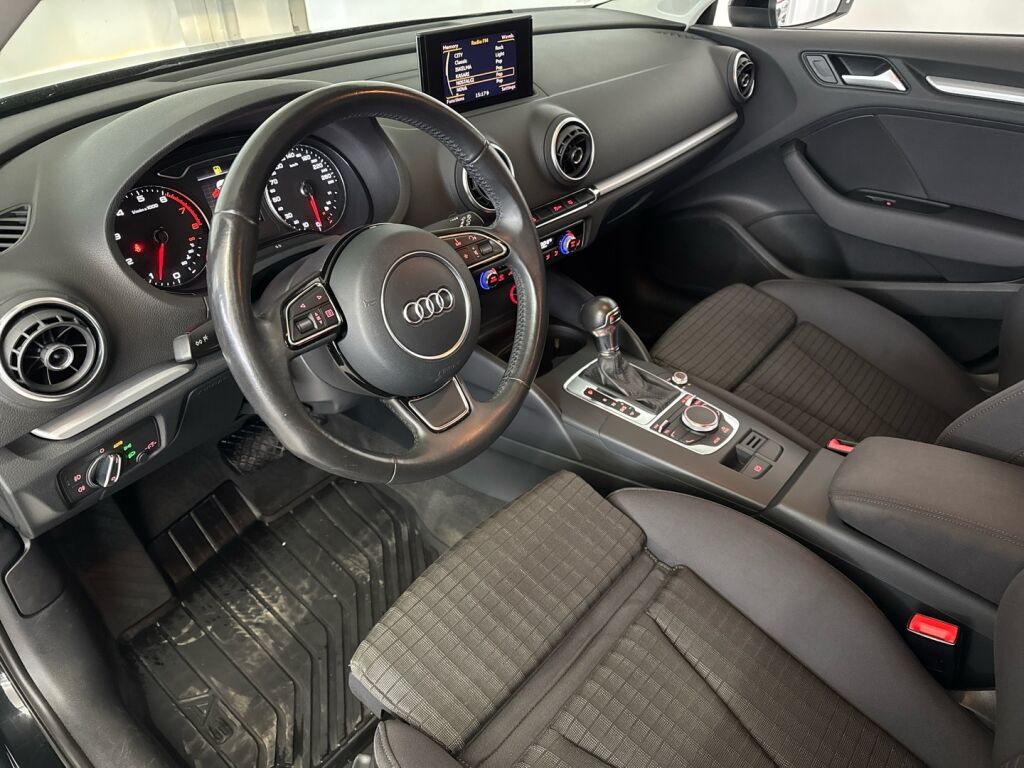 Audi A3 2013 Musta