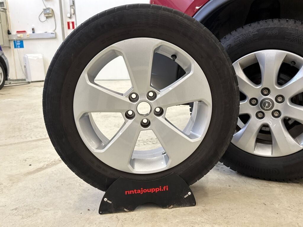 Opel Mokka 2013 Punainen