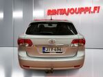 Toyota Avensis 2013 Hopea