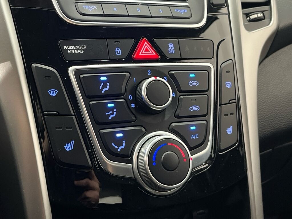 Hyundai i30 Wagon 2014 Harmaa