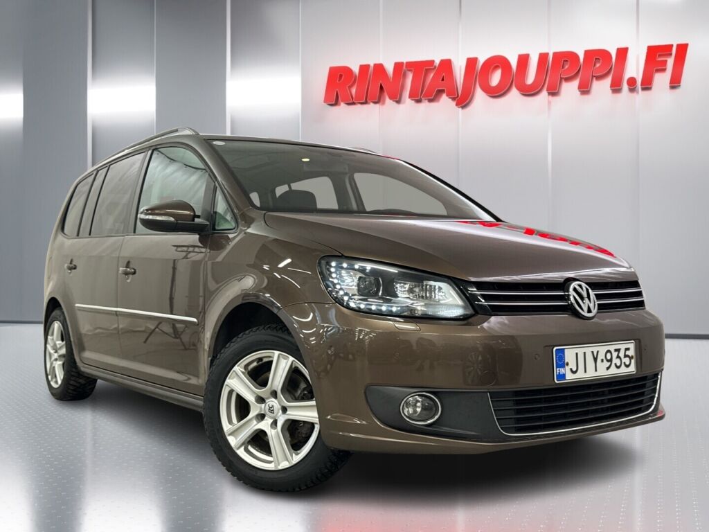 Volkswagen Touran 2013 Ruskea (beige)