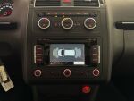 Volkswagen Touran 2013 Ruskea (beige)