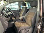Volkswagen Touran 2013 Ruskea (beige)