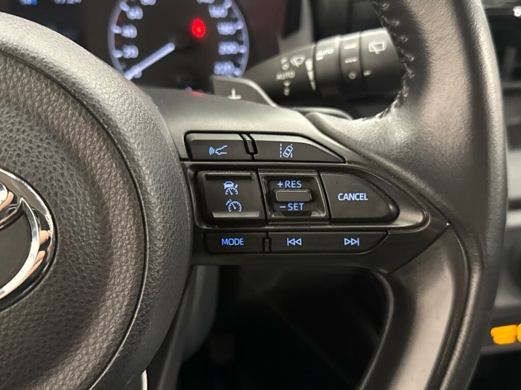 Toyota Yaris 2022 Valkoinen