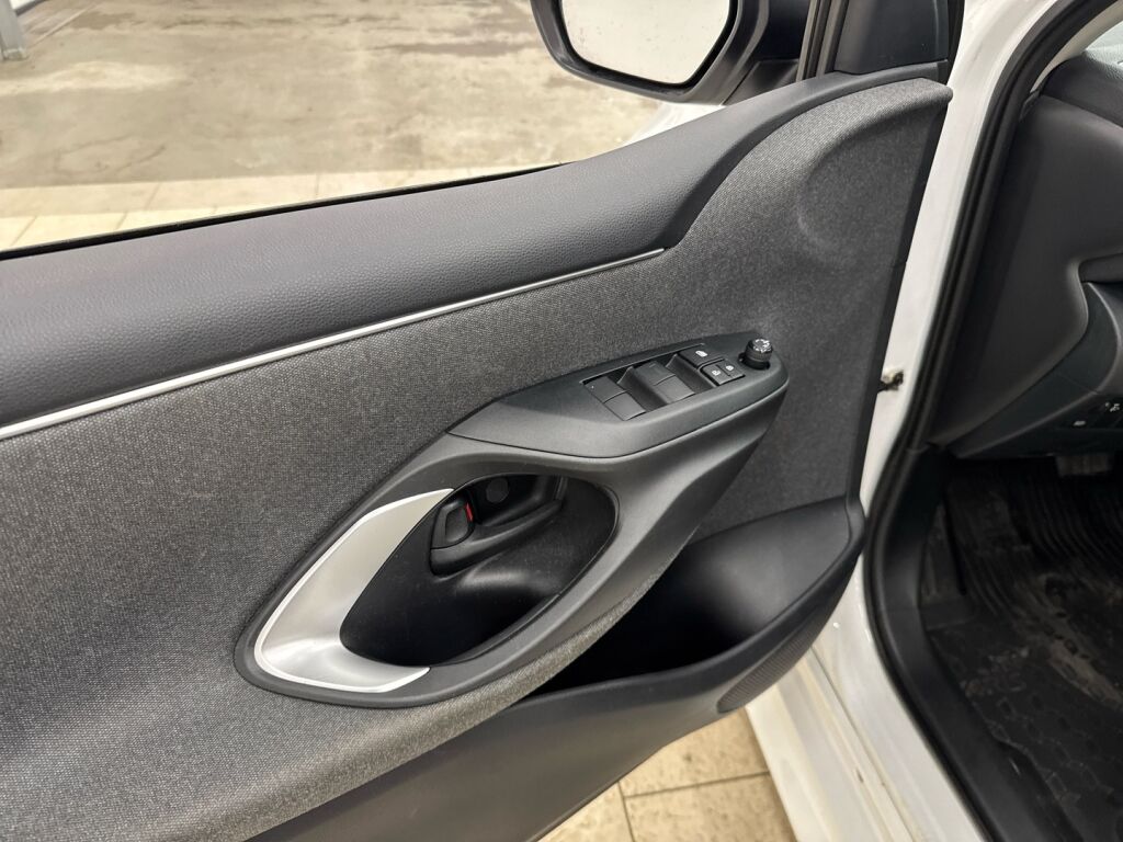 Toyota Yaris 2022 Valkoinen