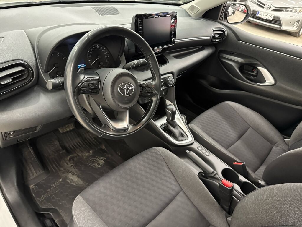Toyota Yaris 2022 Valkoinen