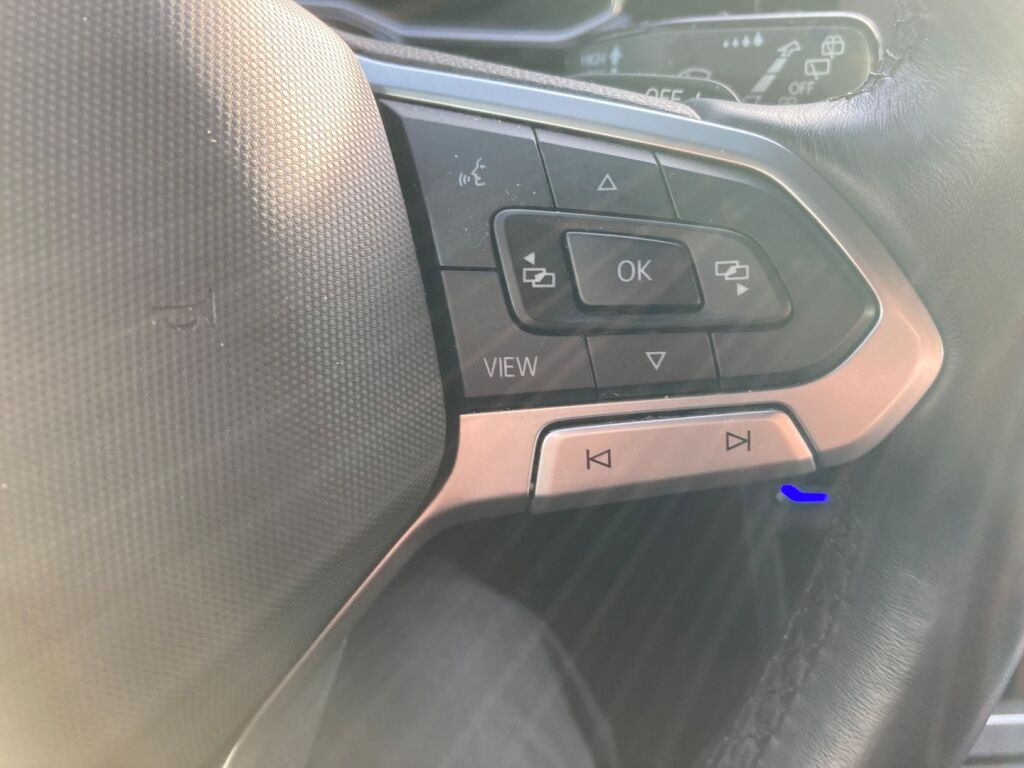 Volkswagen Taigo 2022 Metallinhohto Sininen