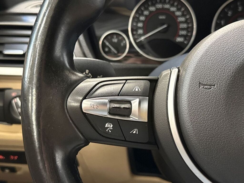 BMW 330 2017 Musta