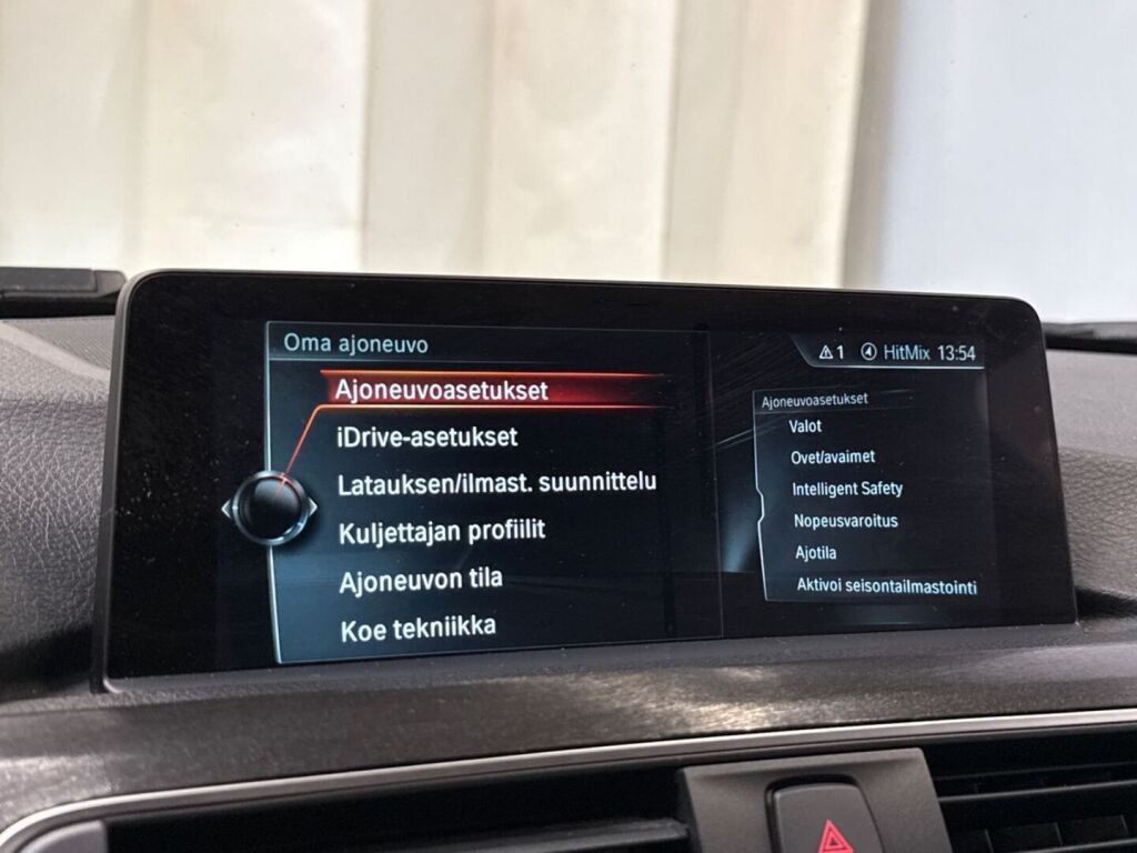 BMW 330 2017 Musta