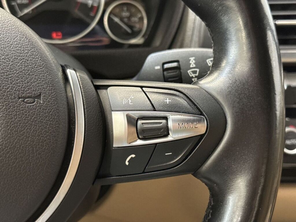 BMW 330 2017 Musta