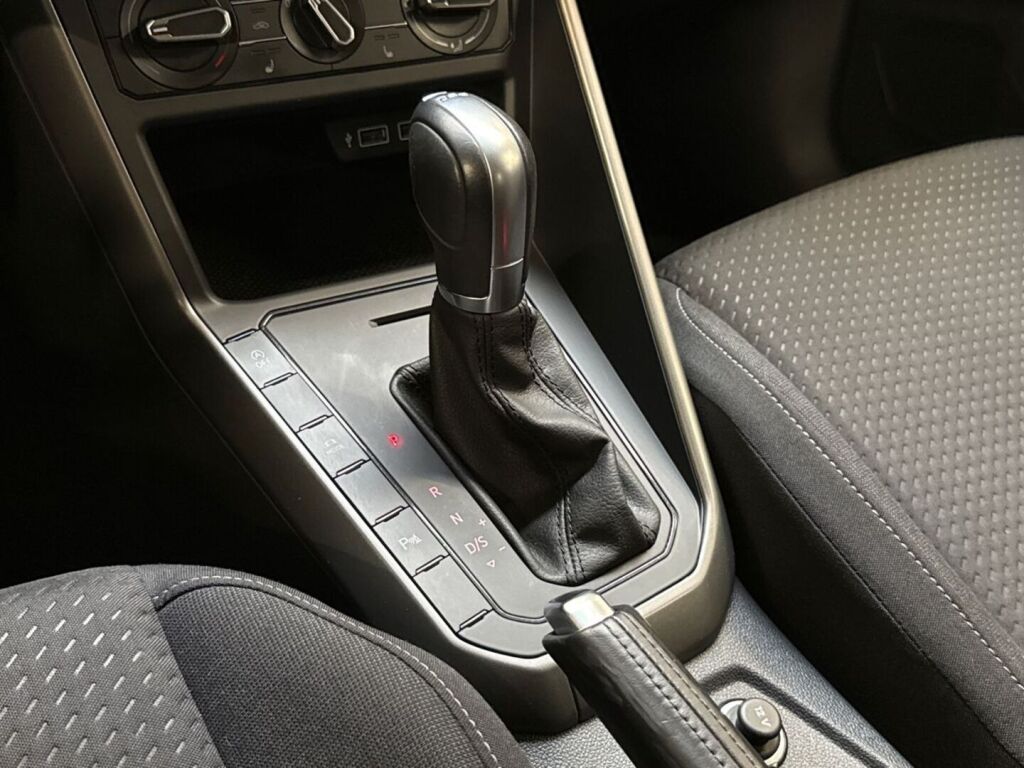 Volkswagen Polo 2019 Valkoinen