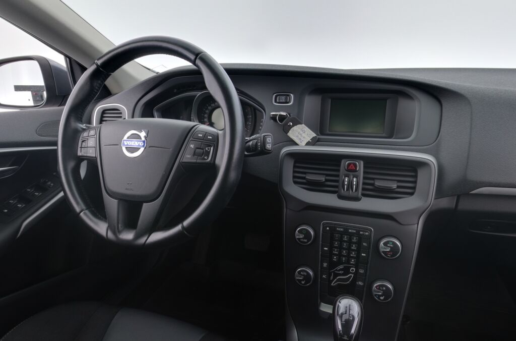 Volvo V40 2013 Harmaa