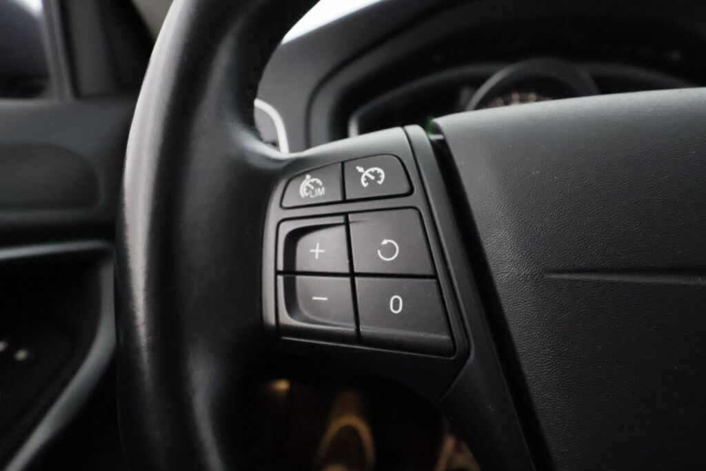 Volvo V40 2013 Harmaa