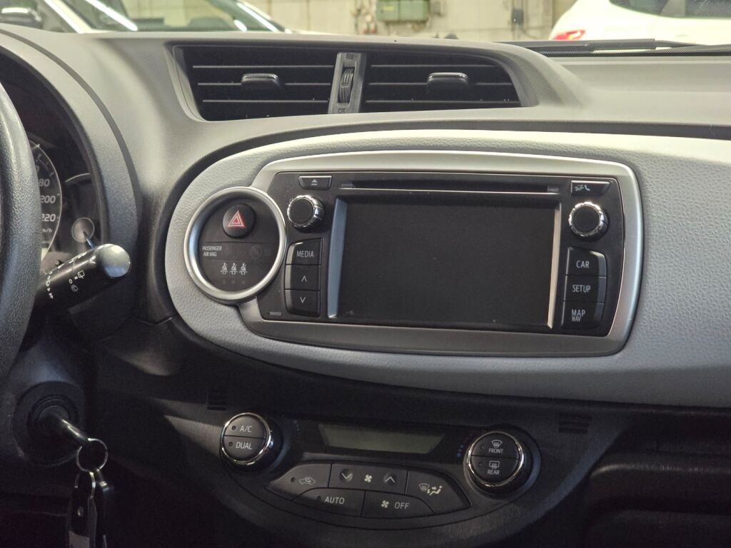 Toyota Yaris 2014 Turkoosi