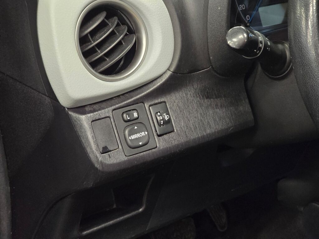 Toyota Yaris 2014 Turkoosi