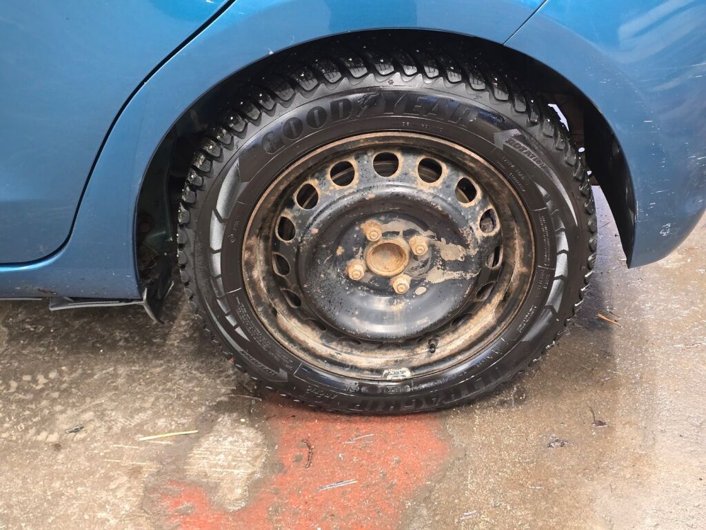 Toyota Yaris 2014 Turkoosi